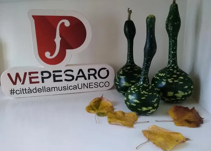 Il Vicolo 48 Frühstückspension Pesaro