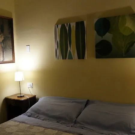 Il Vicolo 48 * ペザロ